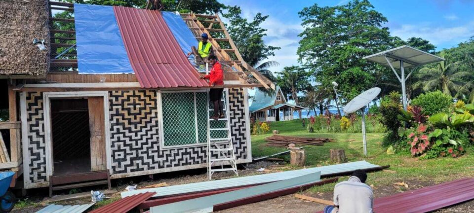 SI Ginger Beach Retreat Roof Installation