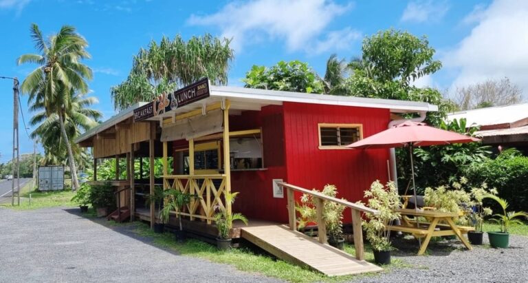 CI Love Café Exterior View