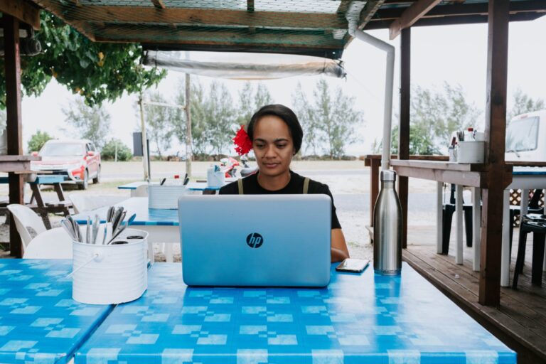 Remote Work in the Cook Islands – Local Entrepreneur at Work