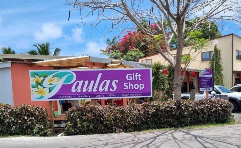 Paula’s Gift Shop – Exterior View