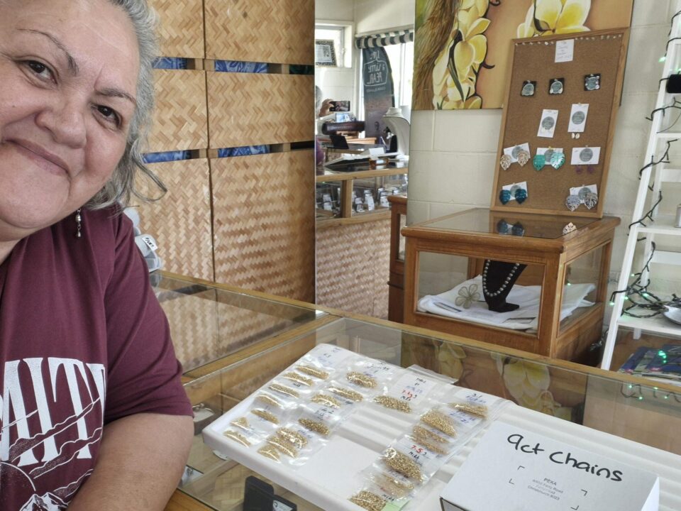 Apii McLeod – Cook Islands Jewellery Business